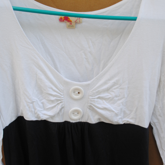 forever 21 M blk&w dress - Picture 3 of 4